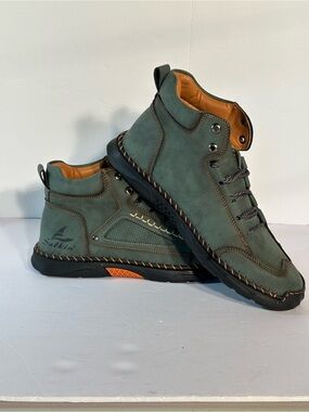 SALKIN USA Trail Hiking Camp Boots Euro Size 42 Green Barefoot NWOT Size 8.5-9